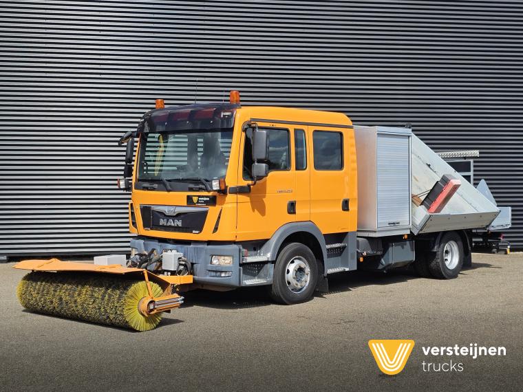 MAN TGM 15.240 BL / TIPPER / DOKA / VEEG / SWEEPER